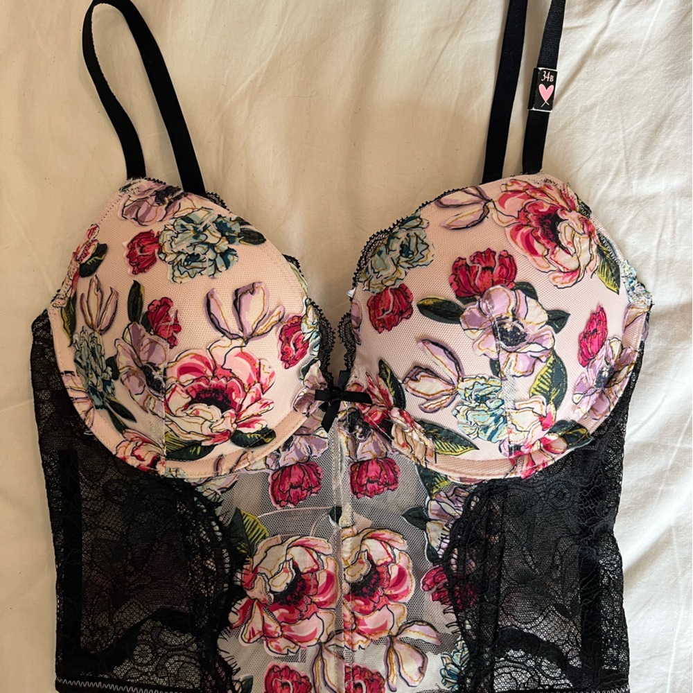 NWT 34B Victoria’s Secret floral Corset bra